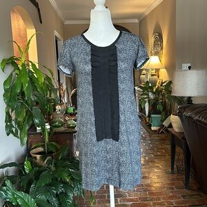 Theory Silk Ruffle front Ginny dress szS